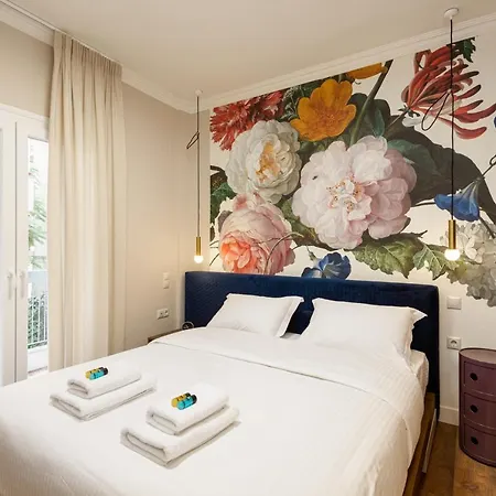Urban Chic 2bdrm Aptmt Close To The Centre