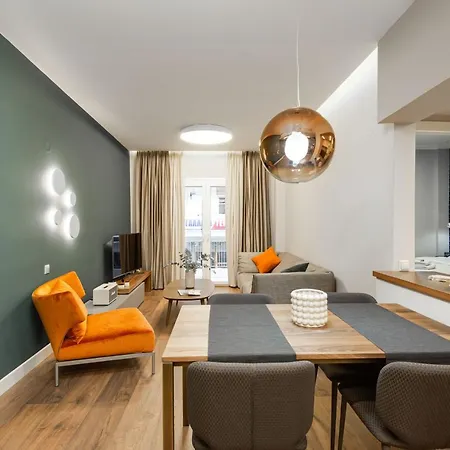 Urban Chic 2bdrm Aptmt Close To The Centre 公寓